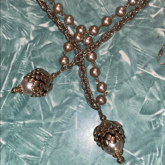 Acorn Motif Clip Earring, Bracelet & Necklace Set - Picture 3 of 7